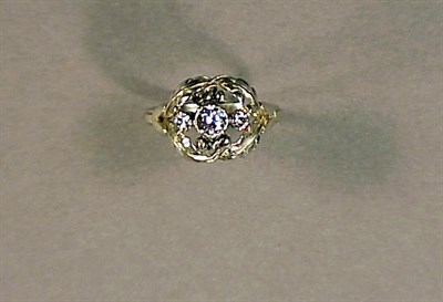 Lot 275 - Diamond Ring Platinum, of foliate design, set...