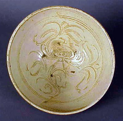 Lot 229 - Vietnamese Engraved White Bowl 15th Century...