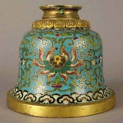 Lot 190 - Cloisonne Bell-Form Base 18th Century...