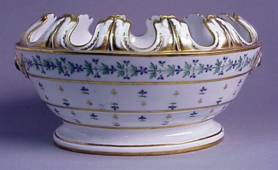 Lot 146 - Pair of Derby Style Porcelain Wine Rinsers
