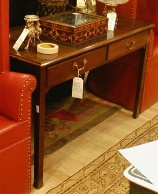 Lot 139 - Georgian Style Mahogany Writing Table