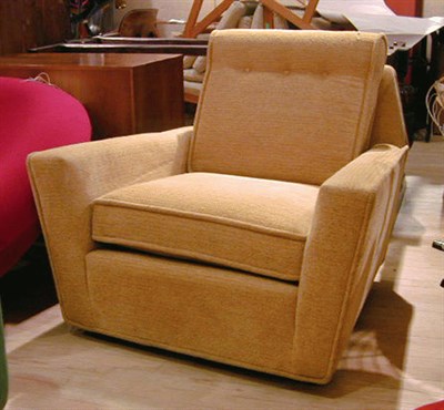 Lot 100 - Art Deco Armchair With beige checkered...