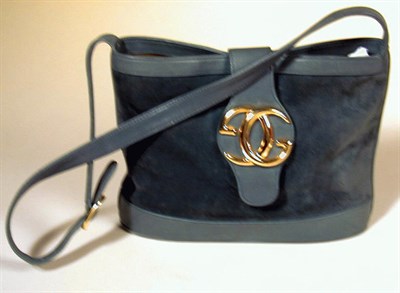 Lot 981 - Gucci Green Suede Shoulder Tote 1970s...