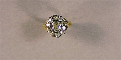 Lot 309 - Old Mine Diamond Cluster Ring The 14 kt....