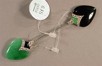 Lot 646 - Jade and Black Onyx Jabot Pin Platinum, set to...