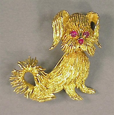 Lot 87 - Gold and Ruby Dog Pin 14 kt. yellow gold, with...