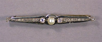 Lot 113 - Platinum and Diamond Bar Pin Platinum plated...