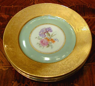Lot 382 - Nine Continental Porcelain Service Plates