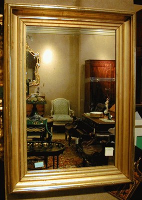 Lot 495 - Victorian Gilt-Wood Mirror