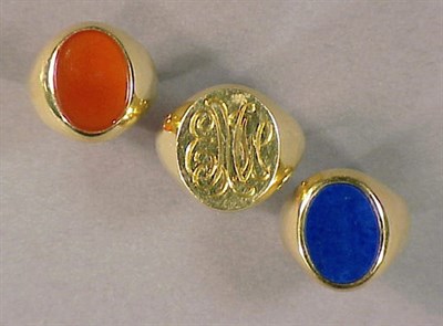 Lot 384 - Three Gentleman's Gold and Stone Rings 14 kt....