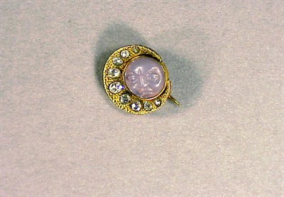 Lot 256 - Antique Gold, Chrysoprase and Diamond Man in...