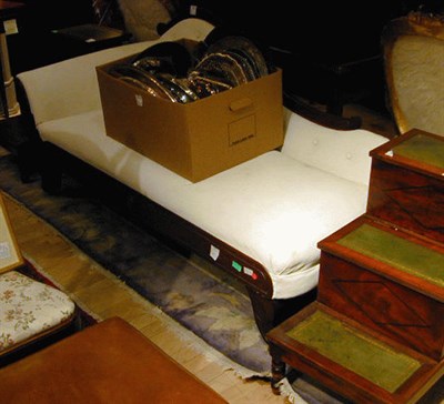 Lot 402 - Victorian Upholstered Mahogany Recamier