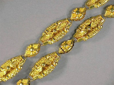 Lot 316 - Victorian Gold Long Chain 14 kt. yellow gold,...