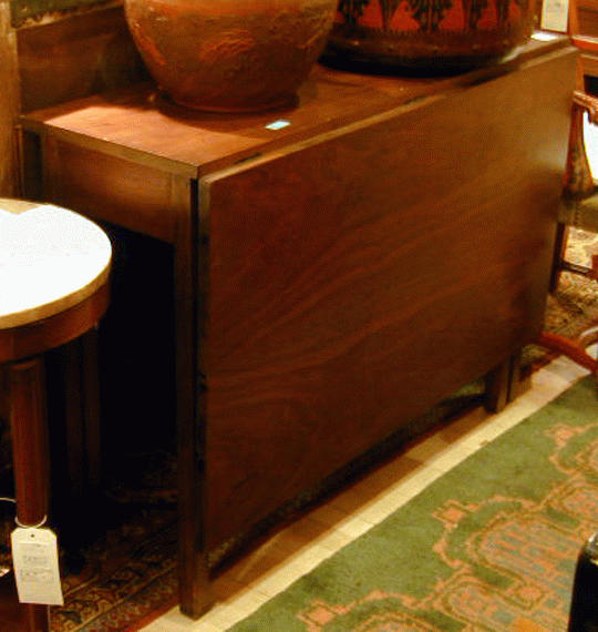 Lot 179 - Georgian Style Mahogany Drop-Leaf Dining Table