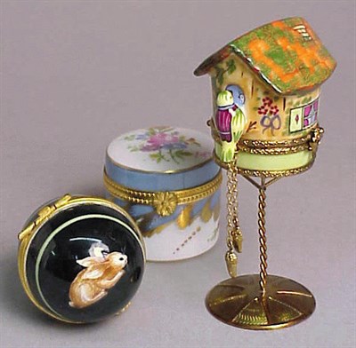 Lot 277 - Group of Porcelain and Enamel Pill Boxes...