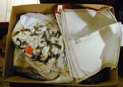Lot 289 - Miscellaneous Group of Textiles