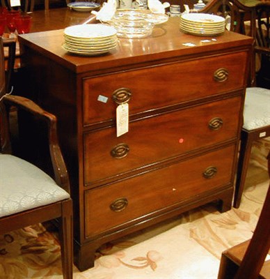 Lot 376 - Georgian Style Mahogany Chest of Drawers
