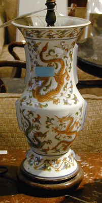 Lot 515 - Pair of Chinese Export Style Porcelain Lamps