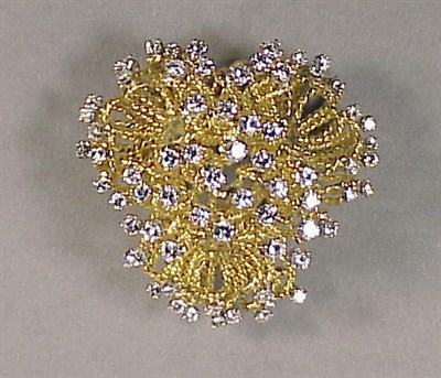 Lot 486 - Gold and Diamond Pin 18 kt. yellow gold, of...