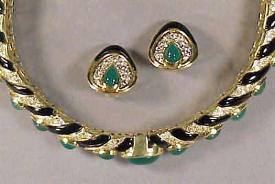 Lot 536 - Diamond and Green and Black Onyx Choker and...