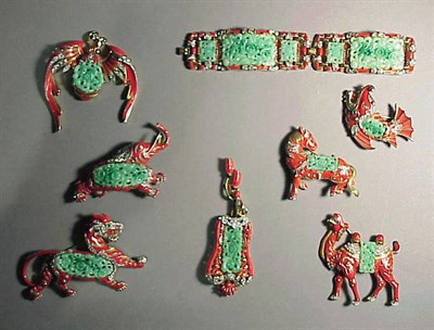 Lot 300 - Suite of Alfred Philippe for Trifari 'Orient'...