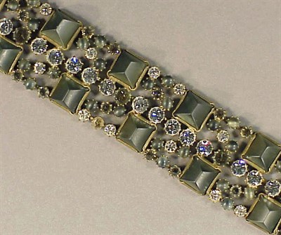 Lot 253 - Jeweled Dog Collar The choker necklace of...