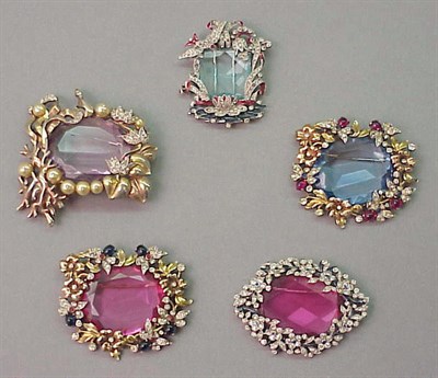 Lot 248 - Five Trifari Brooches Various large colored...