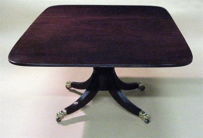 Lot 268 - Federal Mahogany Single-Pedestal Drop-Leaf...
