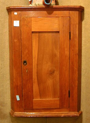 Lot 408 - American Pine Hanging Corner Cabinet The...