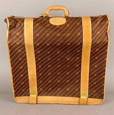 Lot 1207 - Gucci Garment Bag Brown fabric with diagonal...