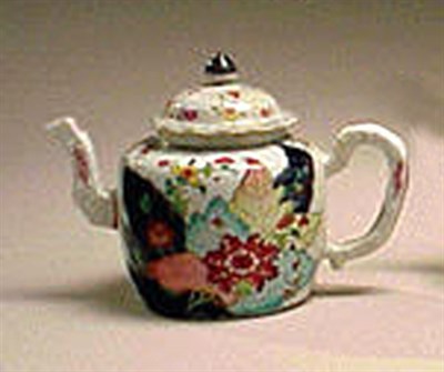 Lot 826 - Chinese Export Porcelain Tobacco Leaf Teapot...