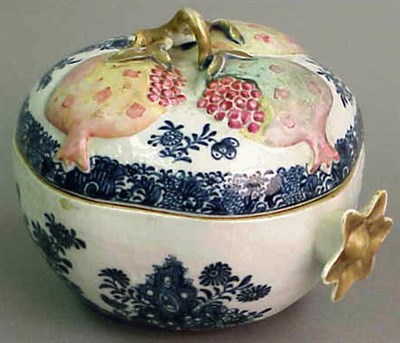 Lot 800 - Chinese Export Famille Rose and Underglaze...