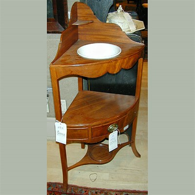 Lot 292 - Federal Mahogany Corner Basin Stand New York,...