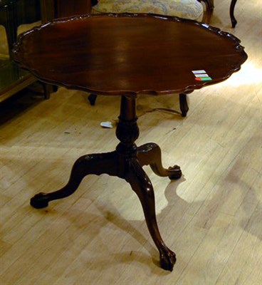 Lot 215 - Chippendale Style Mahogany Tilt-Top Table