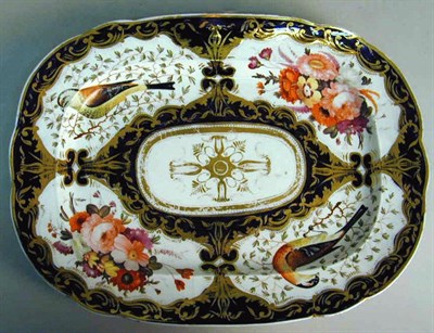 Lot 328 - Set of Three English Porcelain Platters Early...