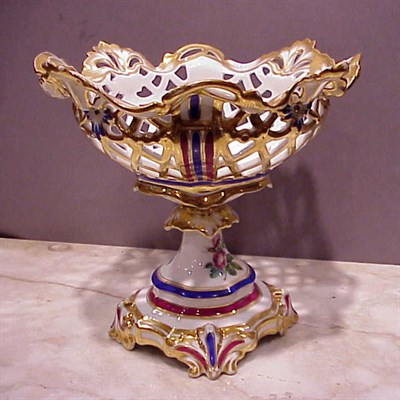 Lot 150 - Group of Three Old Paris Porcelain Reticulated...