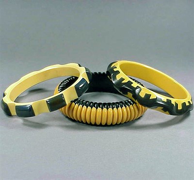 Lot 610 - Group of Three Bakelite Two-Color Laminate...