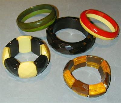 Lot 642 - Group of Five Bakelite Faceted Bracelets Each...