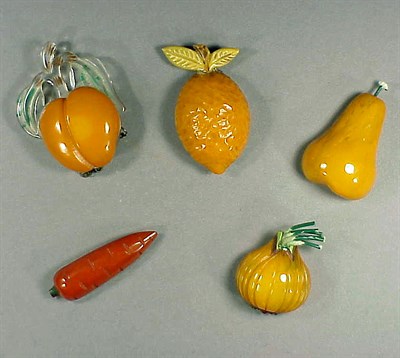 Lot 507 - Group of Five Bakelite Brooches Each of fruit...