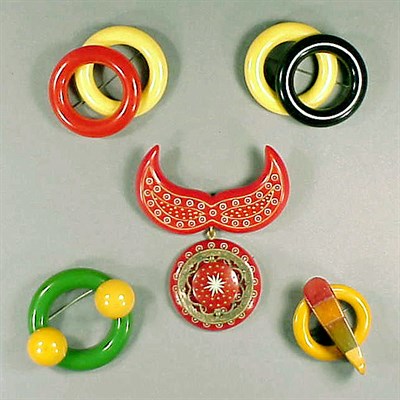 Lot 619 - Group of Five Bakelite Brooches Each of...