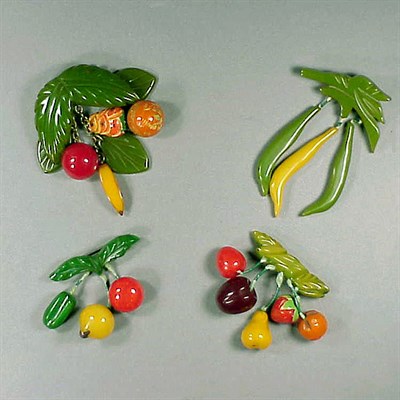 Lot 432 - Group of Four Bakelite Brooches Each depicting...