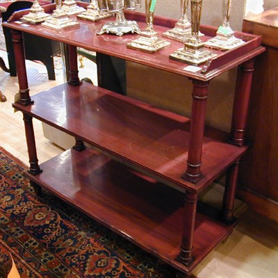 Lot 425 - Georgian Style Mahogany Etagere