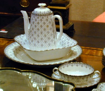 Lot 463 - Spode Porcelain Dinner Service Approximately...