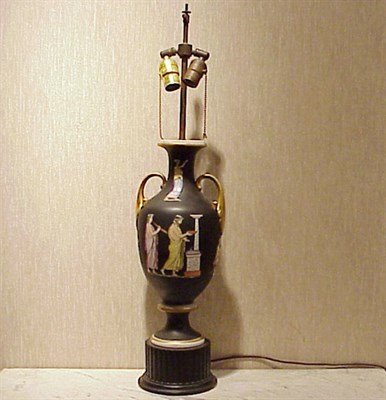 Lot 573 - Neoclassical Style Gilt-Decorated Porcelain Lamp