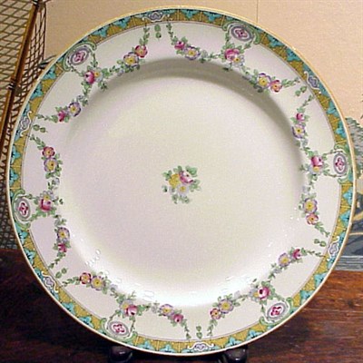 Lot 643 - Set of Nine Minton Porcelain Service Plates