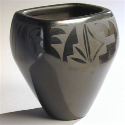 Lot 449 - San Ildefonso Blackware Pot Lupeto Martinez Of...