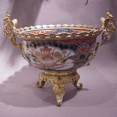 Lot 419 - Imari Style Gilt-Bronze Mounted Porcelain Compote