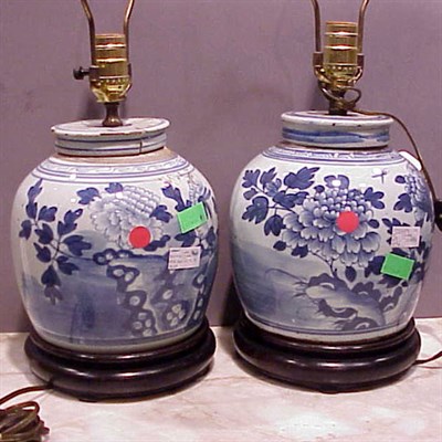 Lot 129 - Group of Nine Chinese Blue and White Porcelain...