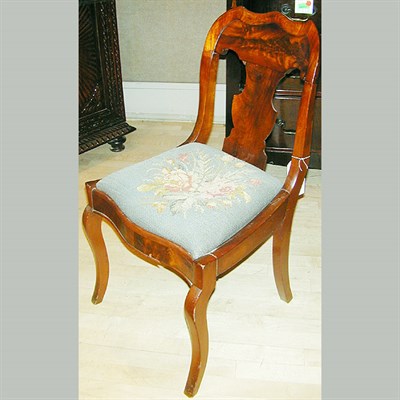 Lot 421 - Set of Four Victorian Mahogany Side Chairs