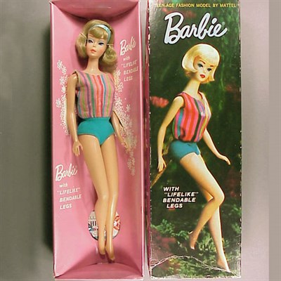 Lot 195 - Rare Ash Blonde Side Part American Girl Barbie...